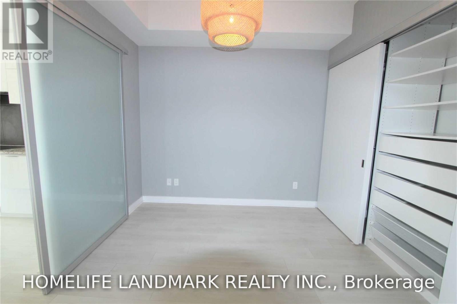 315 - 1990 Bloor Street W, Toronto, Ontario  M6P 3L1 - Photo 5 - W13858582