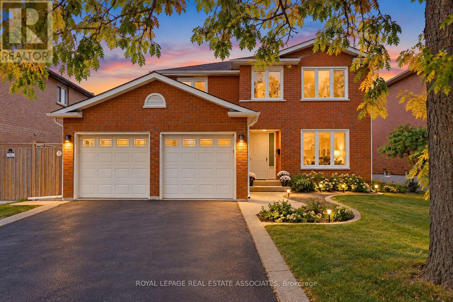 1410 WAKEHURST CRESCENT, Oakville, Ontario