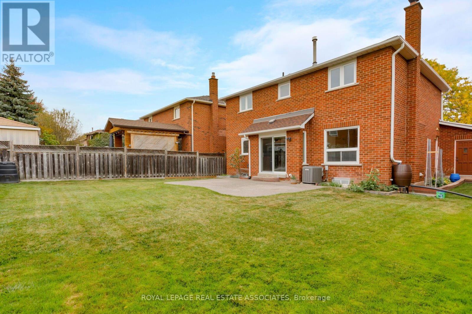 1410 Wakehurst Crescent, Oakville, Ontario  L6J 6T6 - Photo 22 - W13858636