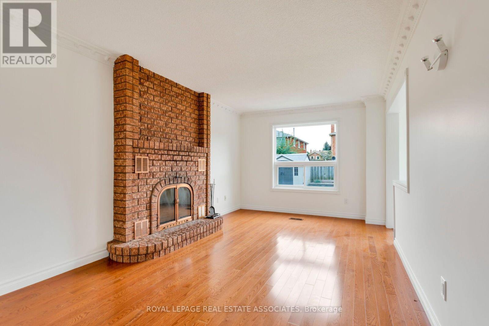 1410 Wakehurst Crescent, Oakville, Ontario  L6J 6T6 - Photo 24 - W13858636