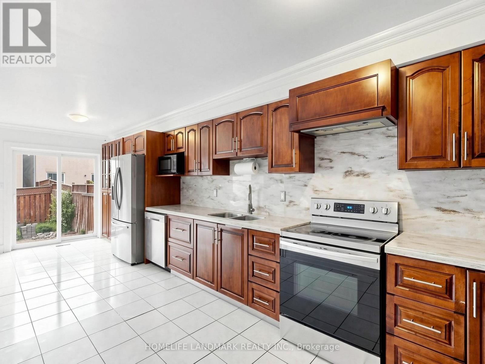 2 Casabel Drive, Vaughan, Ontario  L6A 3M4 - Photo 10 - N13793640