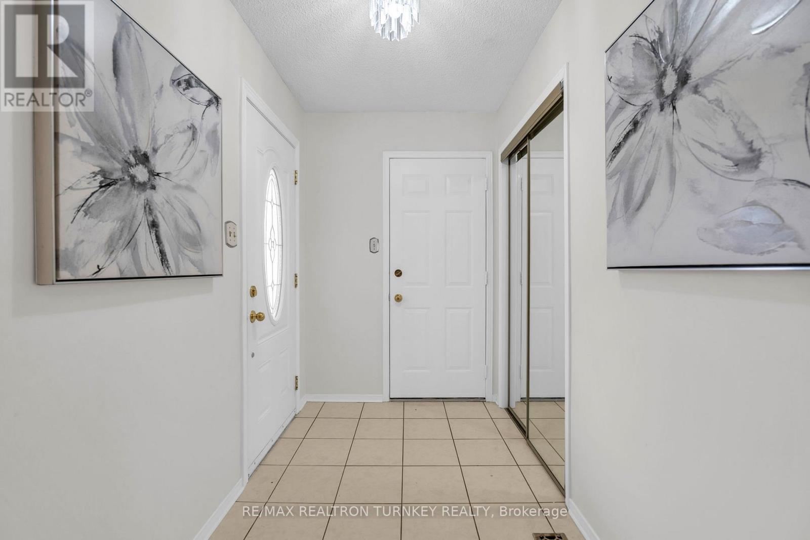 3155 Barwell Road, Mississauga, Ontario  L5L 3Z6 - Photo 3 - W13856956