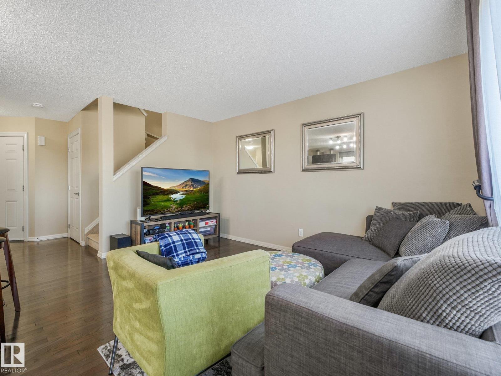 5220 1A AV SW