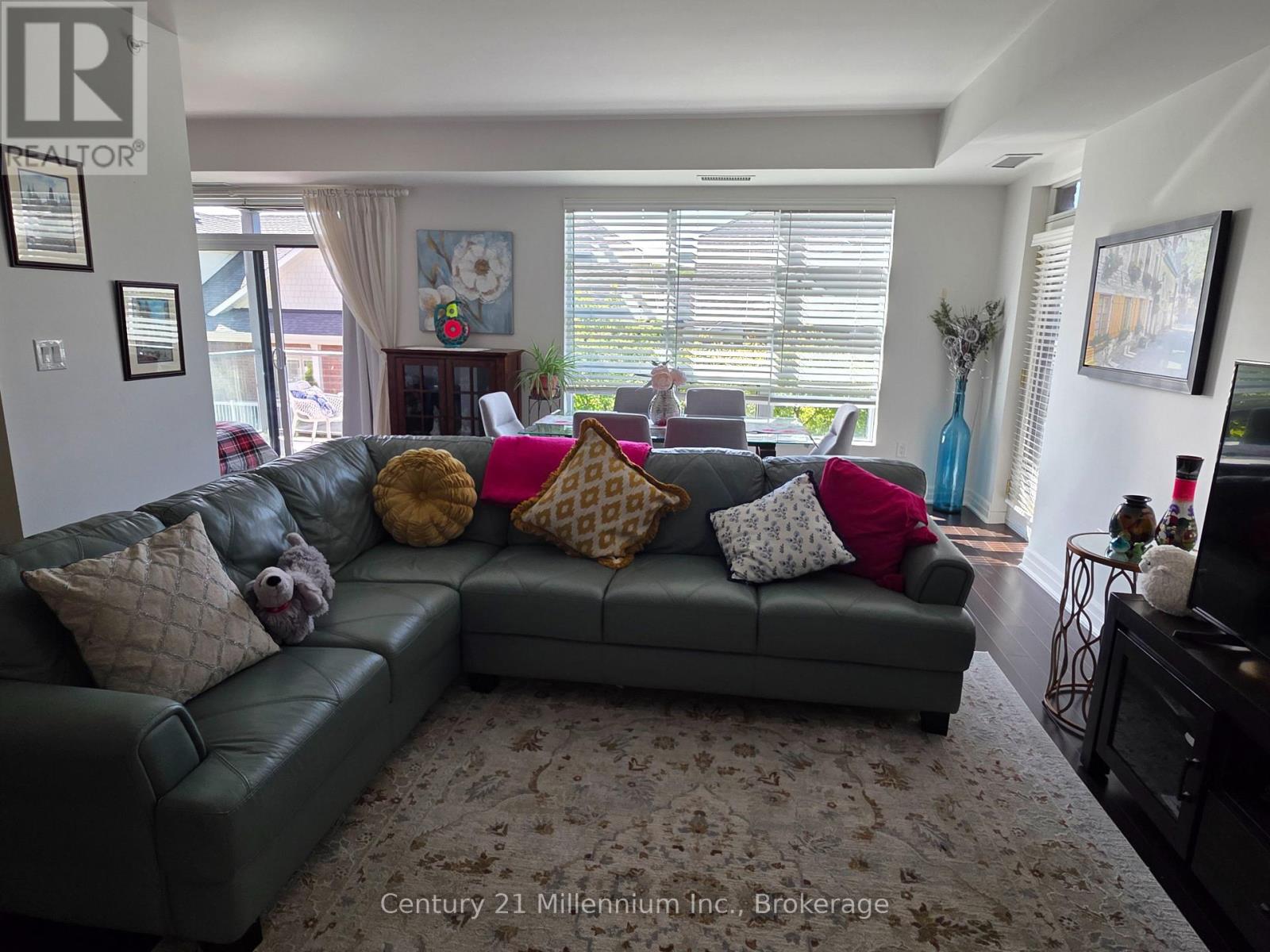 203 - 1 Shipyard Lane, Collingwood, Ontario L9Y 0W2 - Photo 3 - S13858684