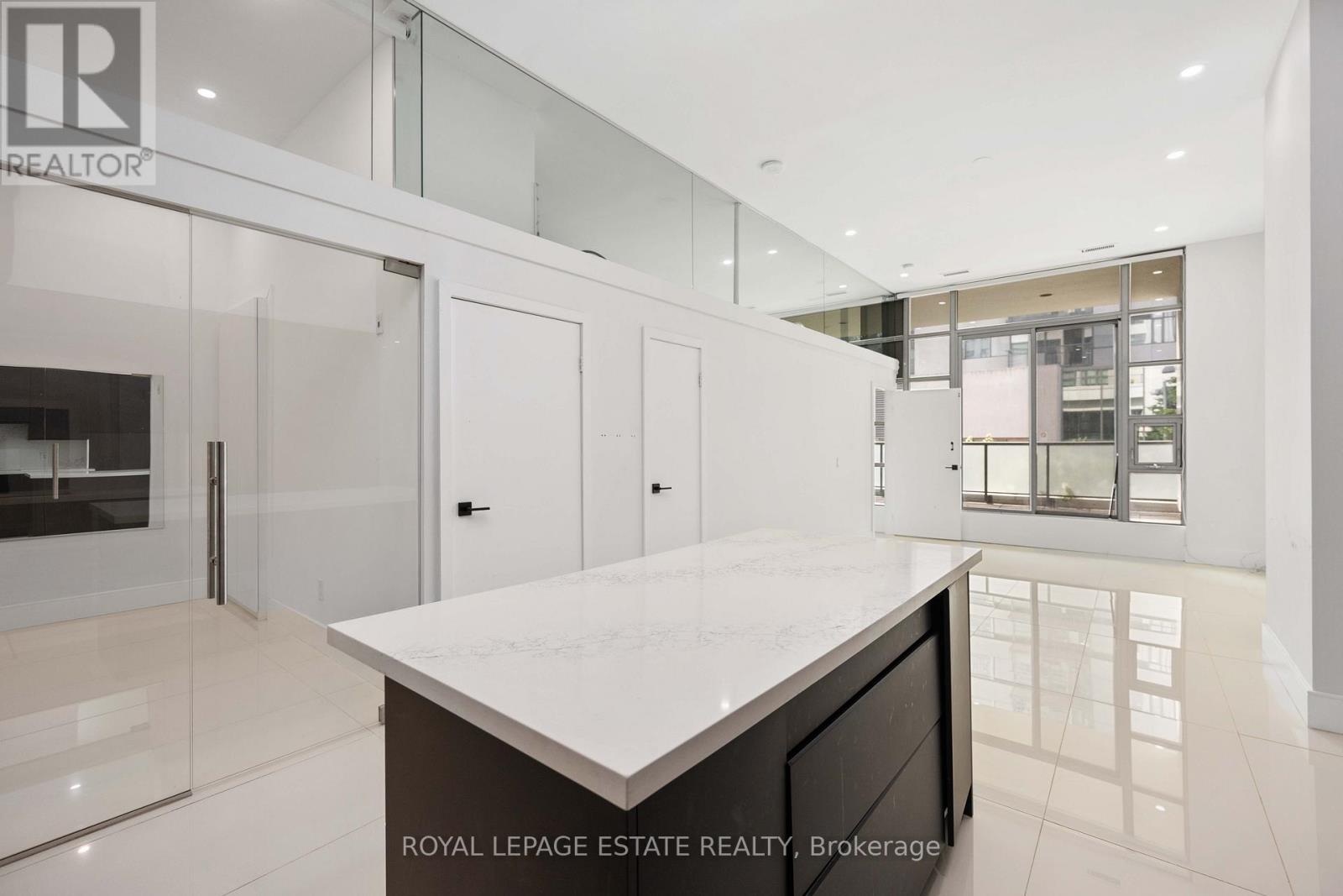 127 - 637 Lake Shore Boulevard W, Toronto, Ontario  M5V 3J6 - Photo 4 - C13858652