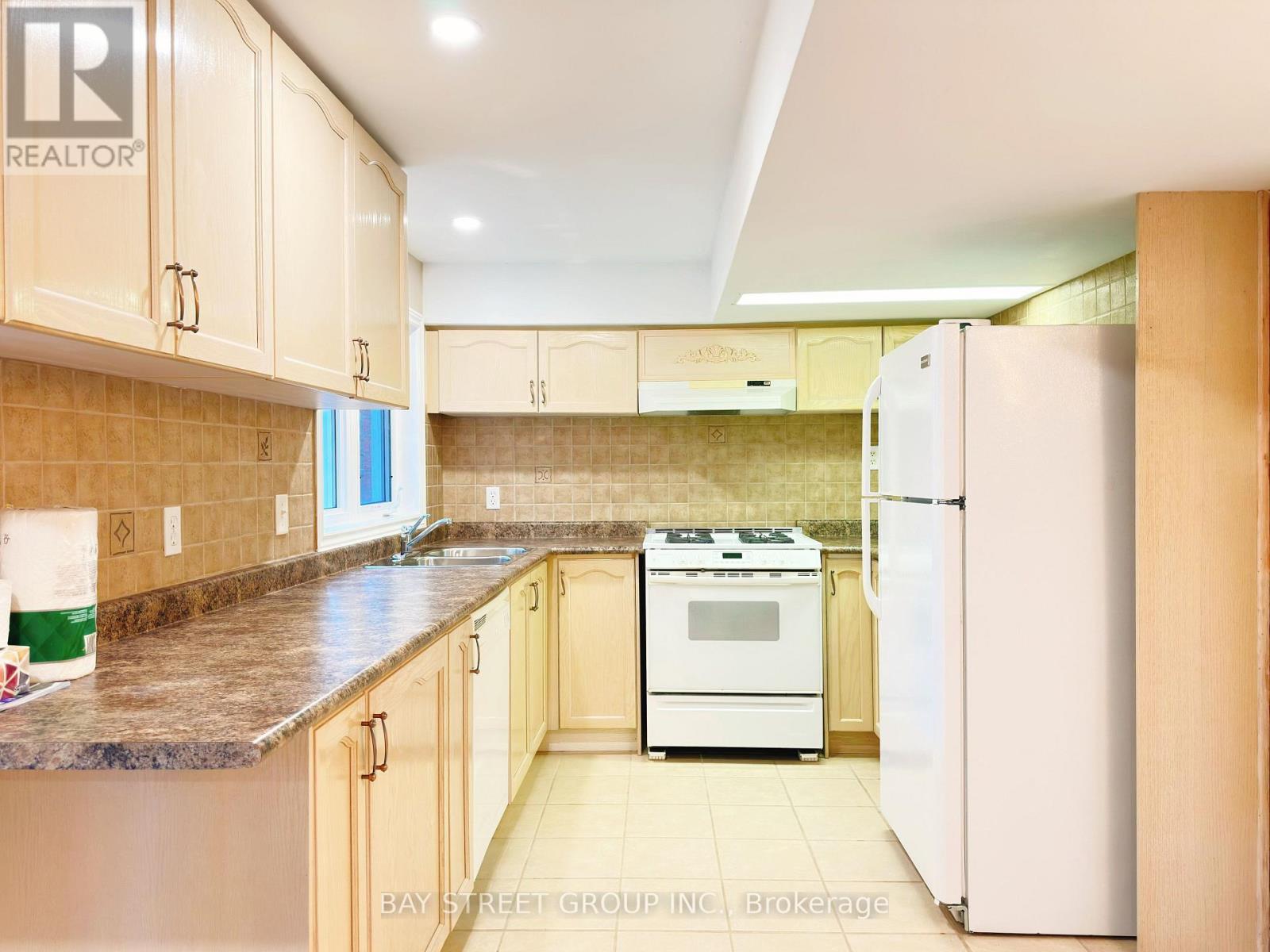 Basement - 77 Greenbank Drive, Richmond Hill, Ontario  L4E 4C7 - Photo 7 - N13858688