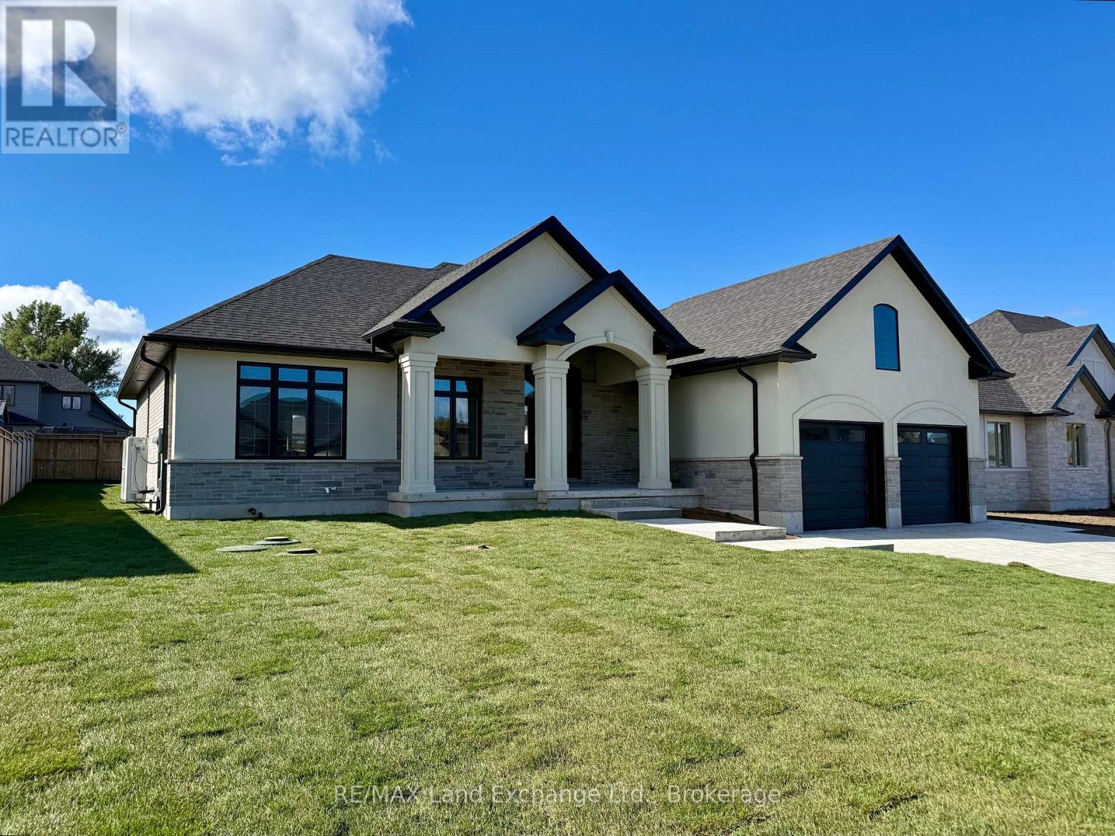 926 Bogdanovic Way, Huron-Kinloss, Ontario  N2Z 0H3 - Photo 1 - X13079342