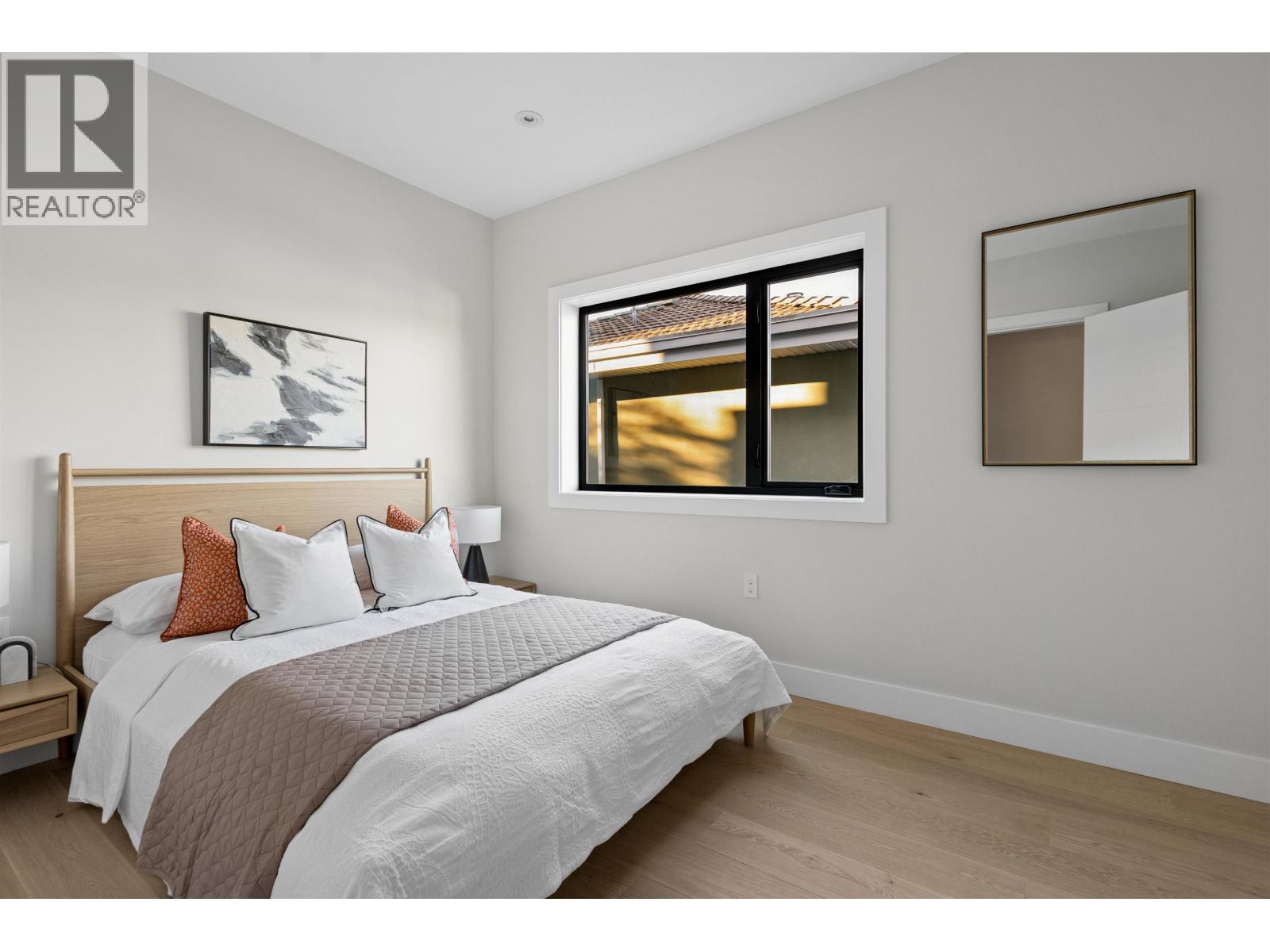 3 2017 E 23rd Avenue, Vancouver, British Columbia  V5N 2T9 - Photo 12 - R3171225