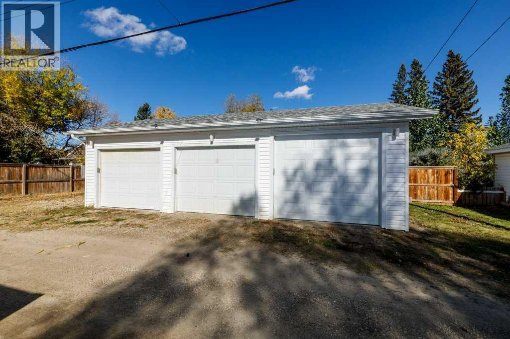 5119 48 Avenue, Sylvan Lake, Alberta T4S 1G6 - Photo 39 - A2349407