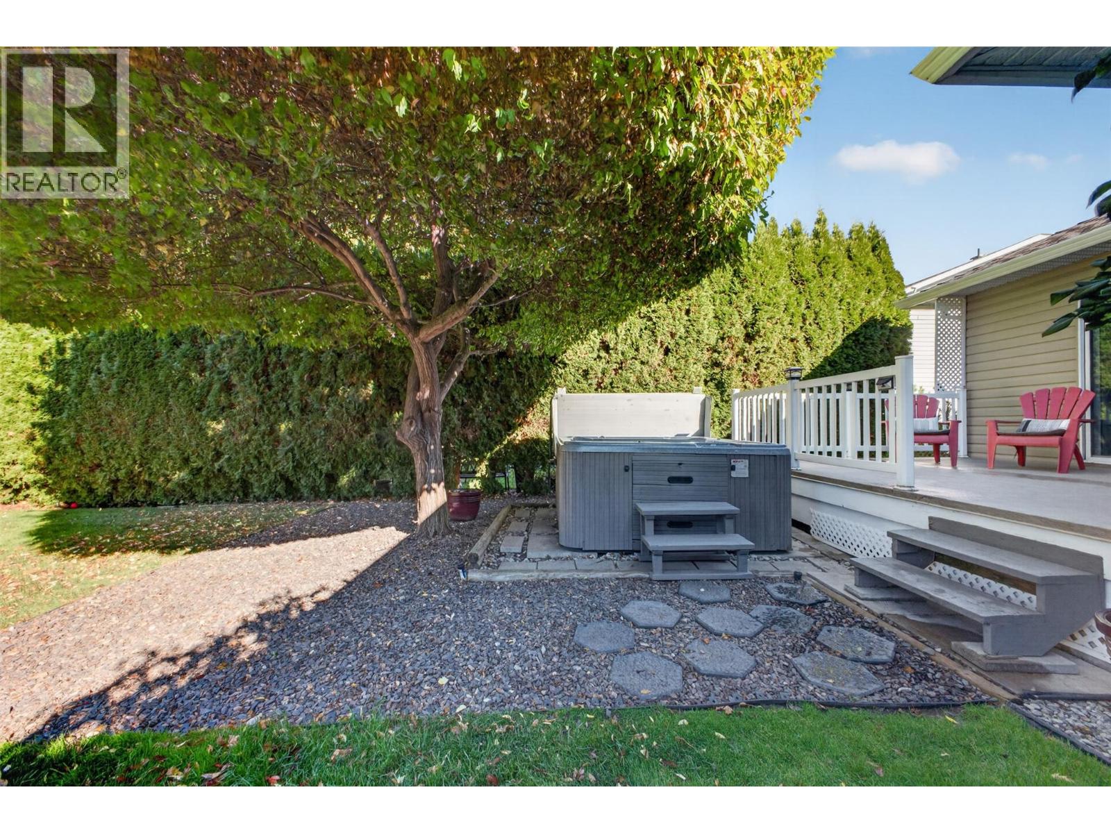 1380 Loseth Drive, Kelowna, British Columbia  V1P 1M8 - Photo 46 - 10402338