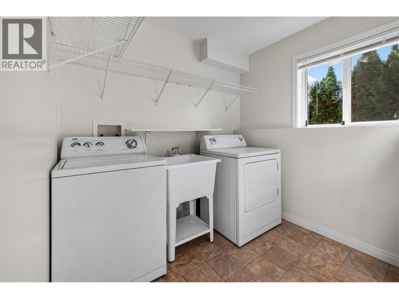 1380 Loseth Drive, Kelowna, British Columbia  V1P 1M8 - Photo 64 - 10402338