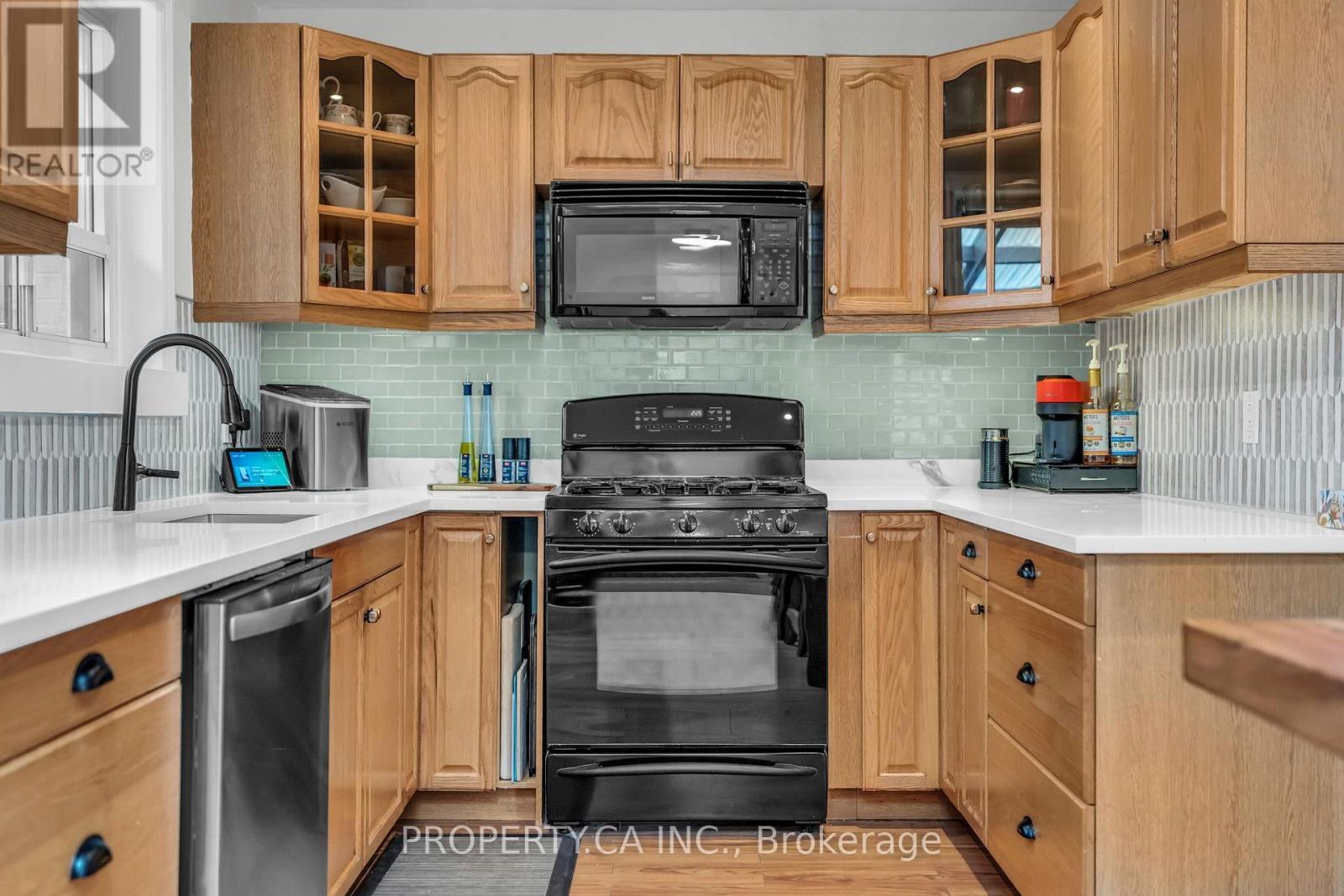 833 Krosno Boulevard, Pickering, Ontario  L1W 1H1 - Photo 14 - E13851058