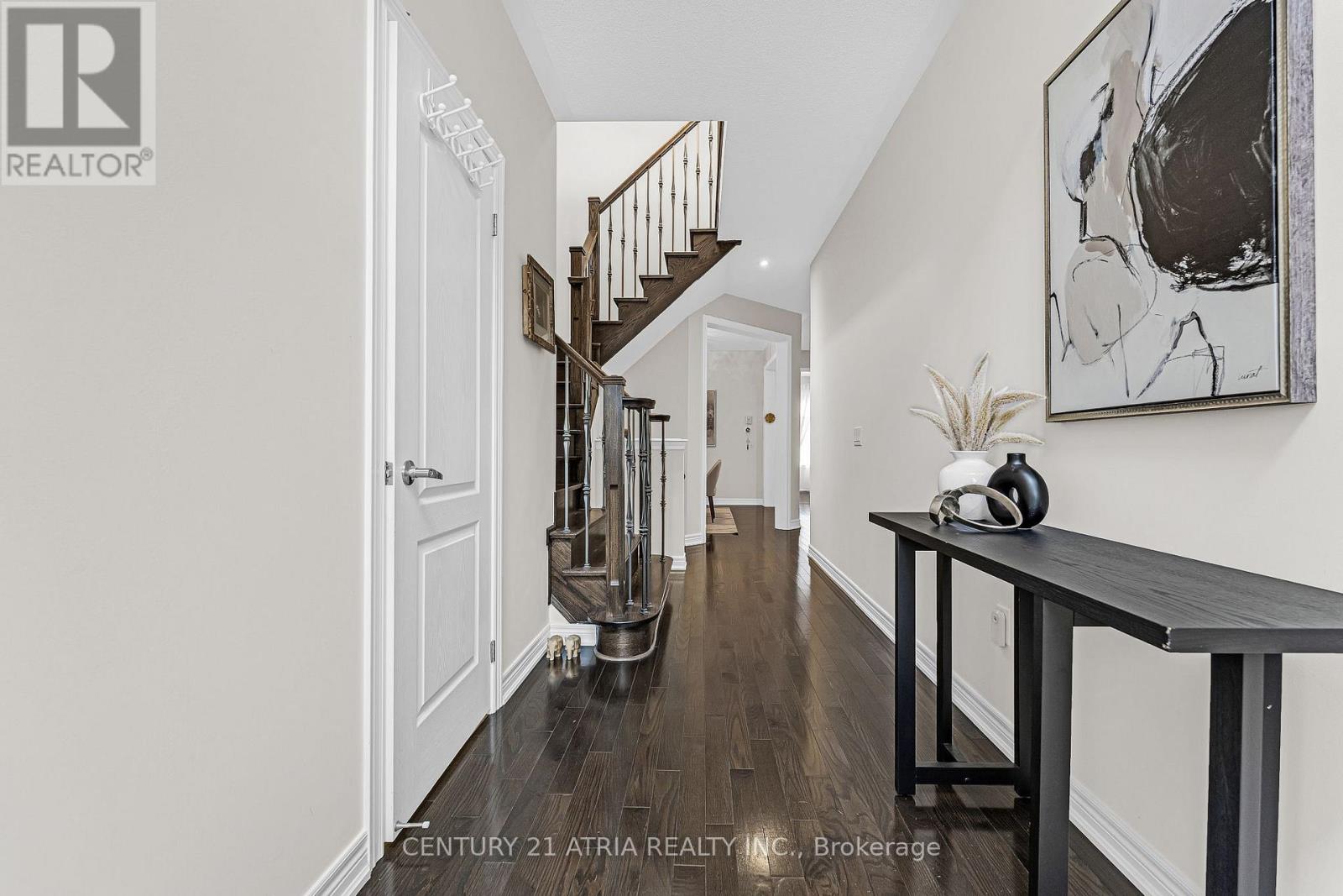 468 Kwapis Boulevard, Newmarket, Ontario  L3X 3K5 - Photo 2 - N13854220