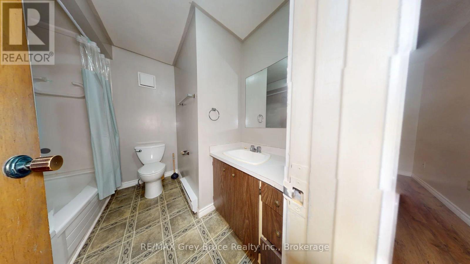 Unit 5 - 108 Queen Street N, West Grey, Ontario  N0G 1R0 - Photo 18 - X13858732