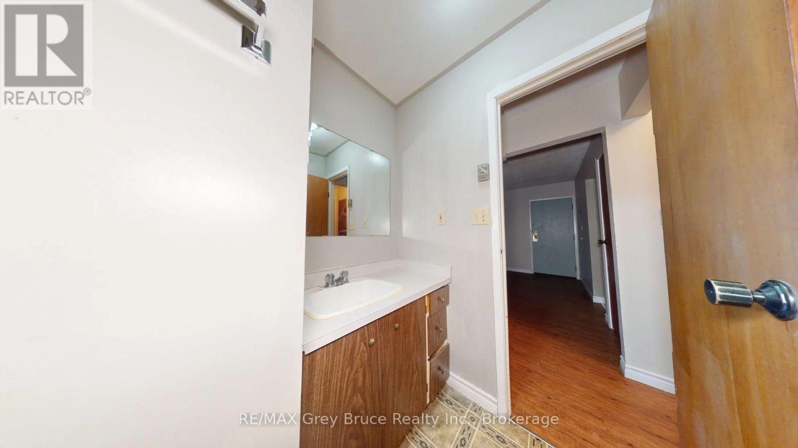 Unit 5 - 108 Queen Street N, West Grey, Ontario  N0G 1R0 - Photo 19 - X13858732