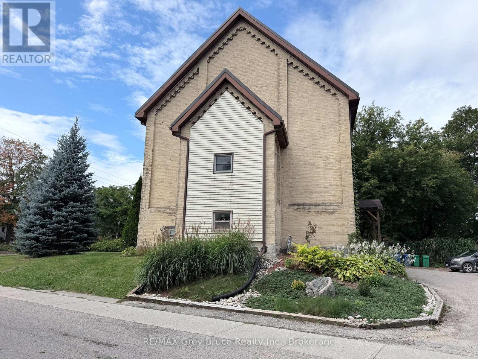 Unit 5 - 108 Queen Street N, West Grey, Ontario  N0G 1R0 - Photo 3 - X13858732