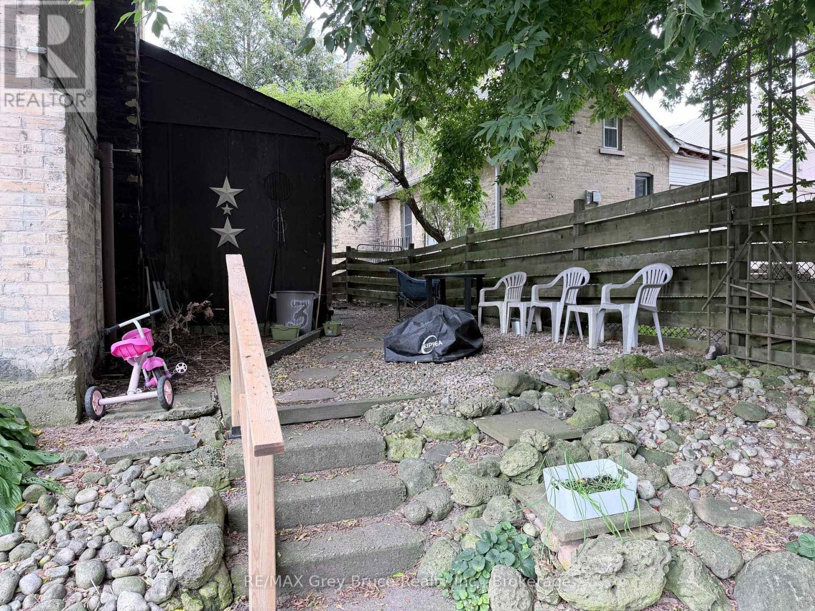 Unit 5 - 108 Queen Street N, West Grey, Ontario  N0G 1R0 - Photo 5 - X13858732