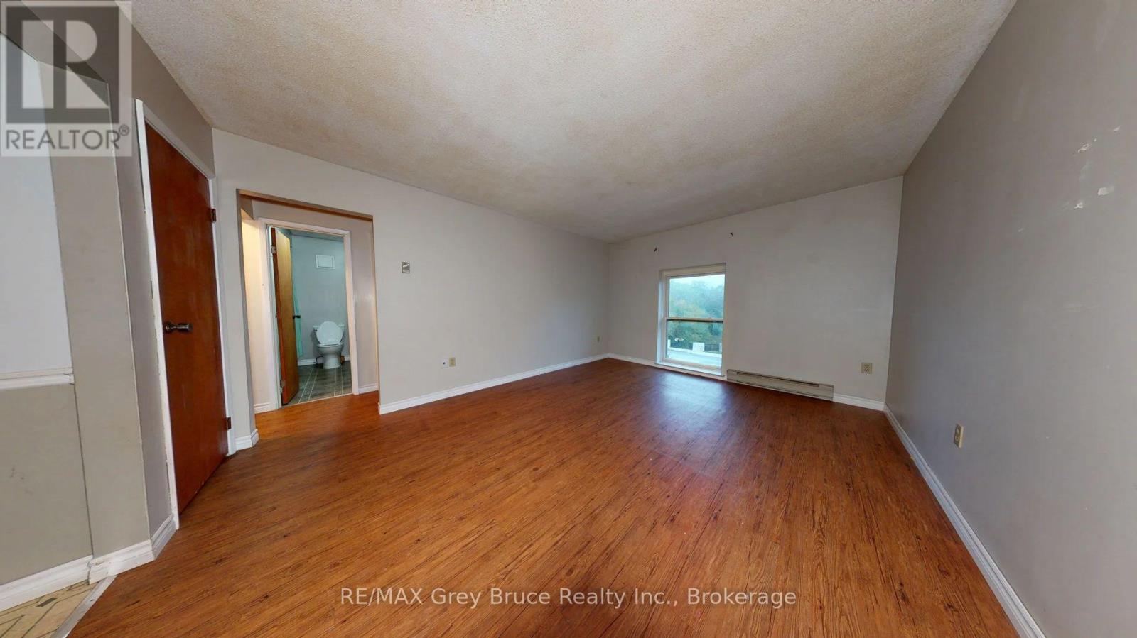 Unit 5 - 108 Queen Street N, West Grey, Ontario  N0G 1R0 - Photo 7 - X13858732