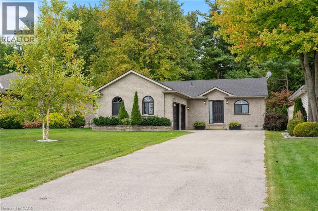 53 Hawtrey Road, Delhi, Ontario  N4B 2W5 - Photo 3 - 40868374
