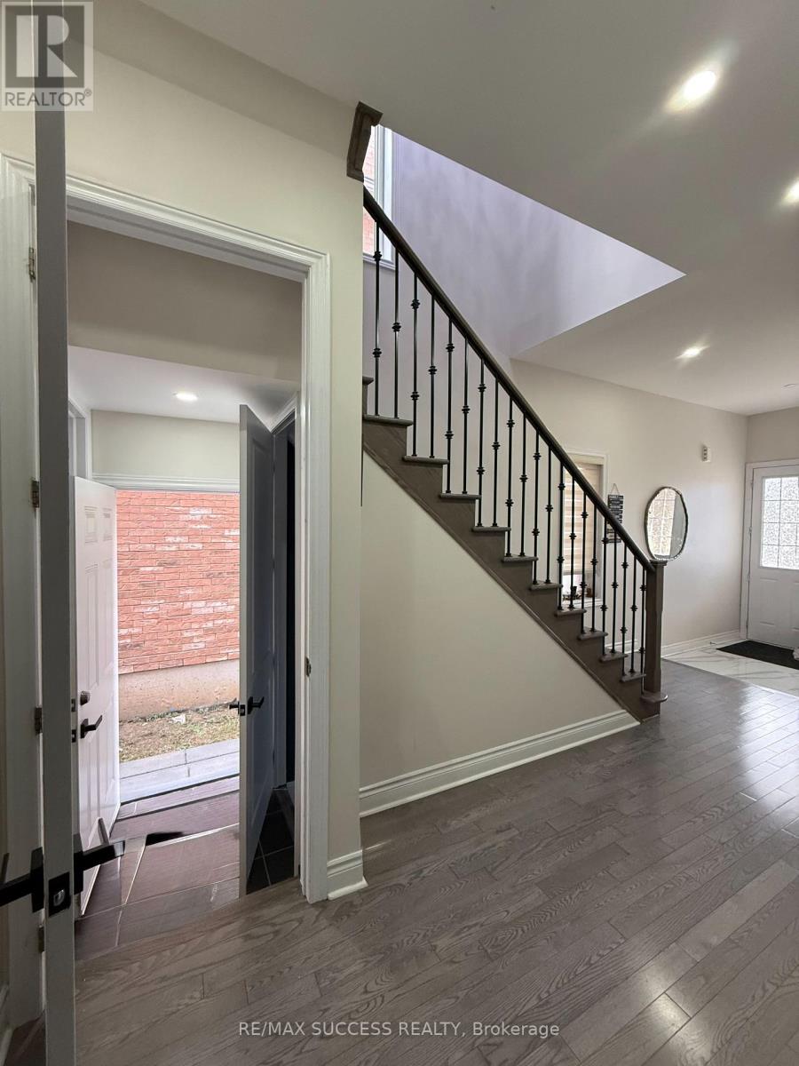120 Morningside Drive, Halton Hills, Ontario  L7G 0M2 - Photo 17 - W13858756