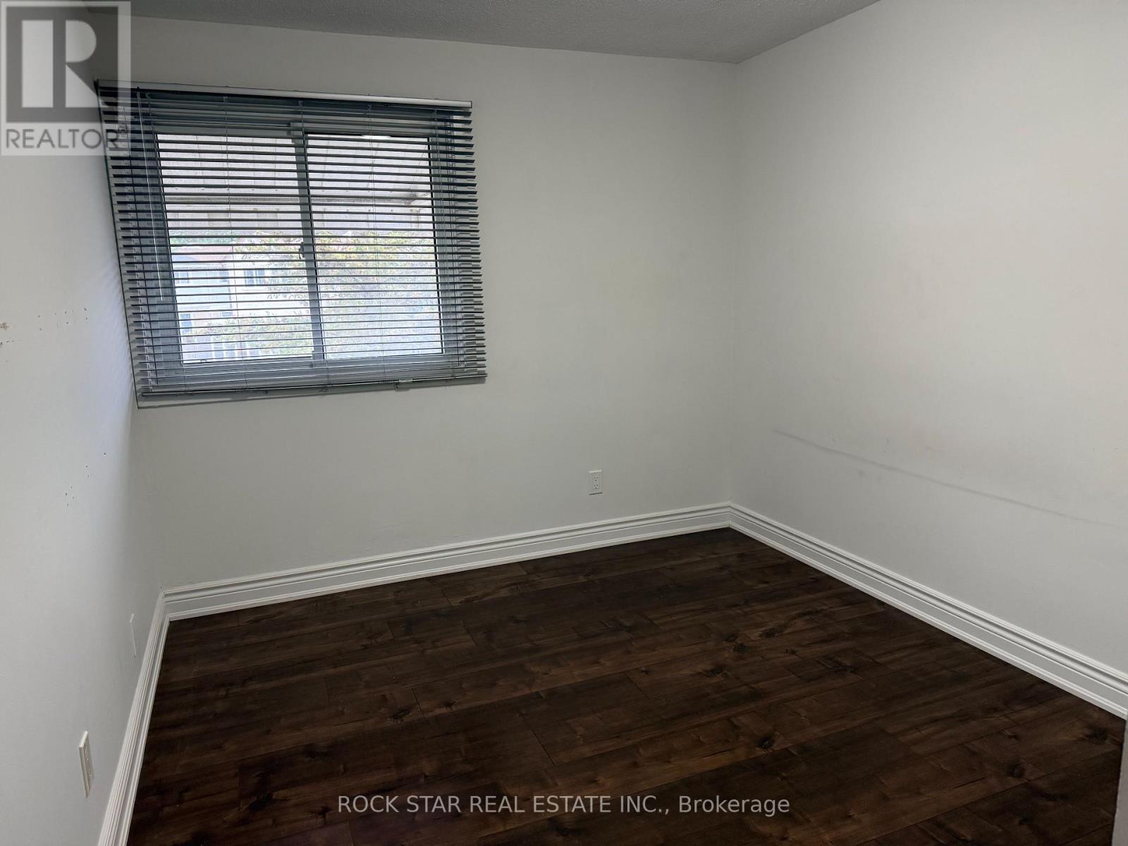 Upper - 15 Hardcastle Court, Brampton, Ontario  L6S 2B2 - Photo 9 - W13858772