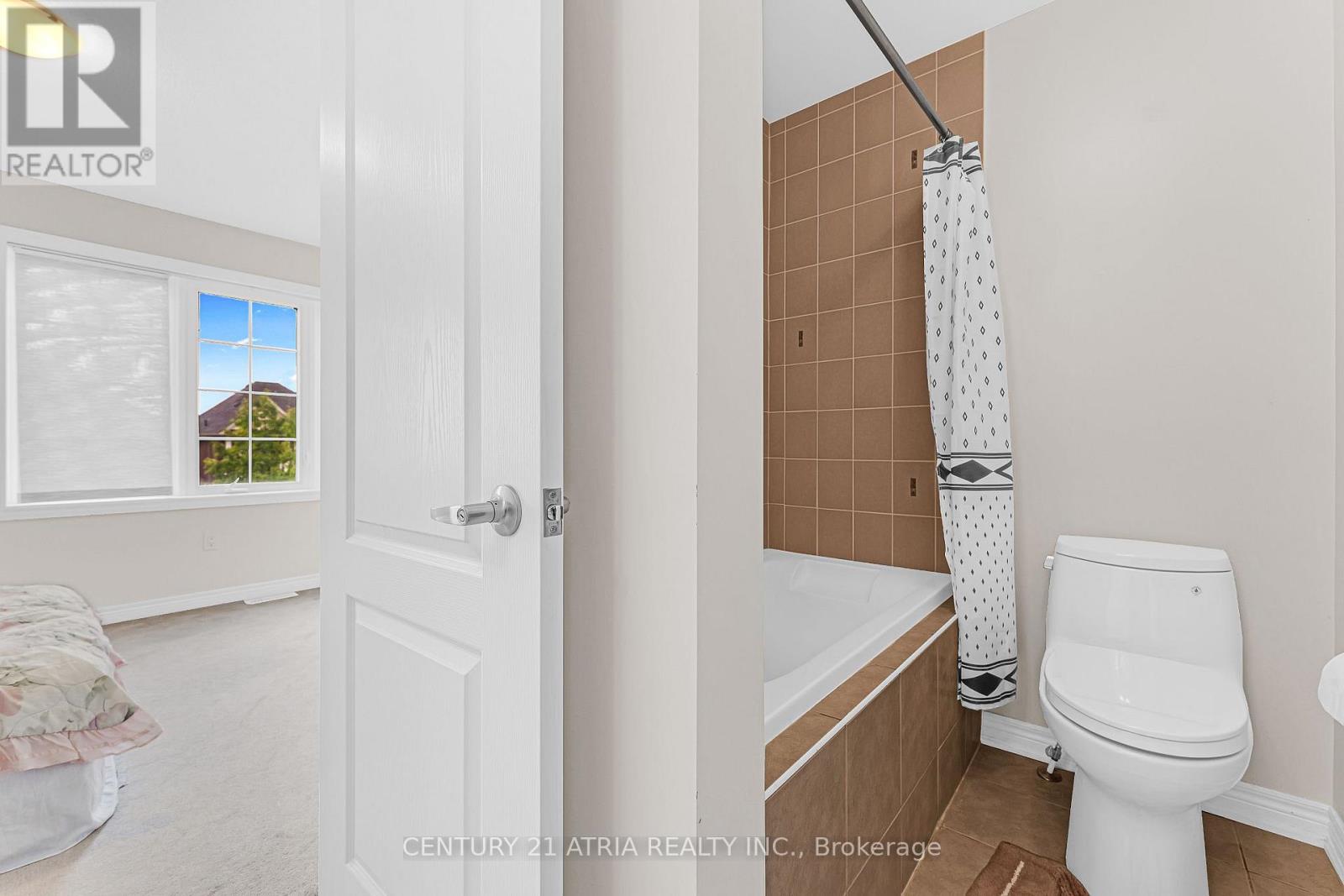 468 Kwapis Boulevard, Newmarket, Ontario  L3X 3K5 - Photo 14 - N13854220