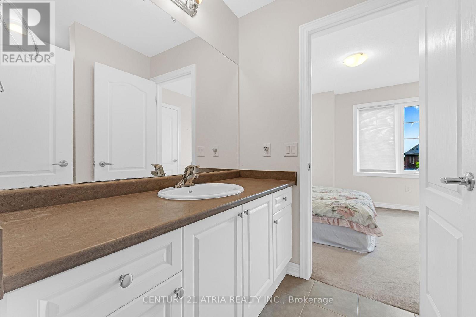 468 Kwapis Boulevard, Newmarket, Ontario  L3X 3K5 - Photo 13 - N13854220