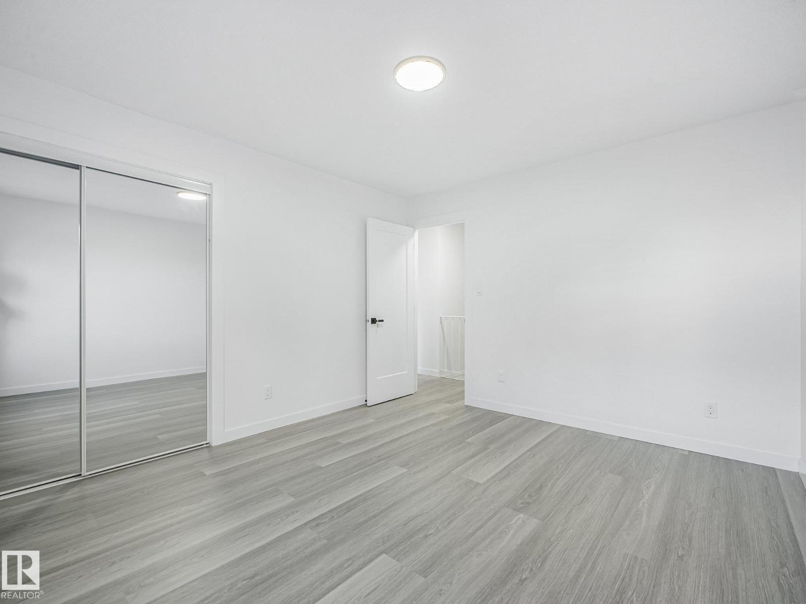 152 Londonderry Square Sq Nw, Edmonton, Alberta  T5C 3C4 - Photo 21 - E4511243