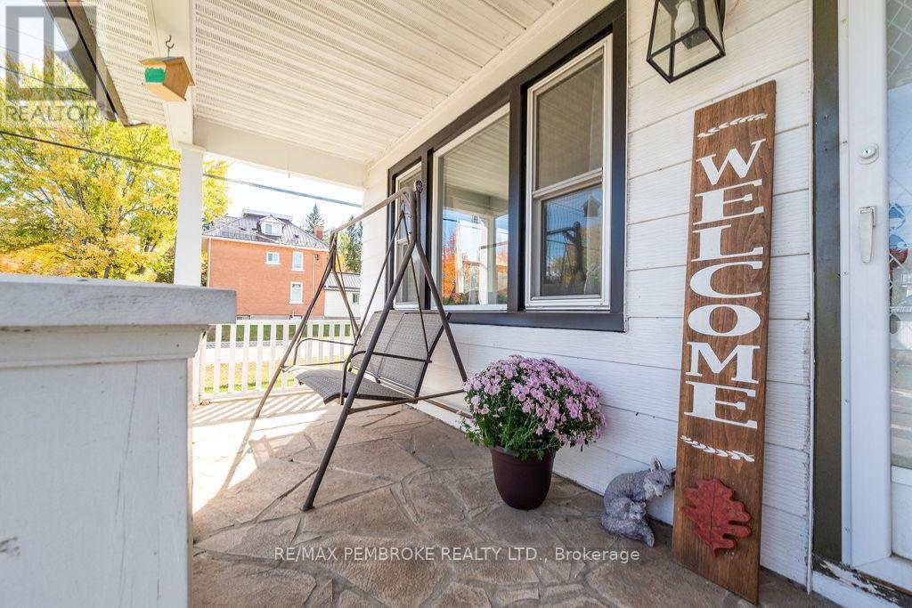 53 Doran Street, Petawawa, Ontario K8H 1R1 - Photo 3 - X13858808
