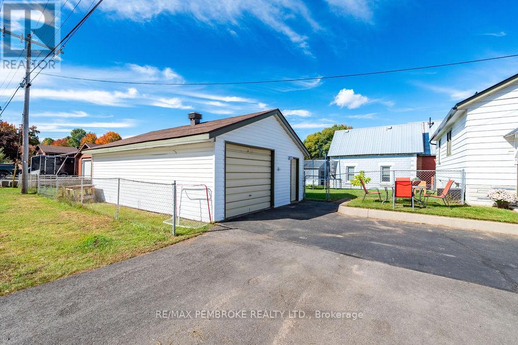 53 Doran Street, Petawawa, Ontario  K8H 1R1 - Photo 32 - X13858808
