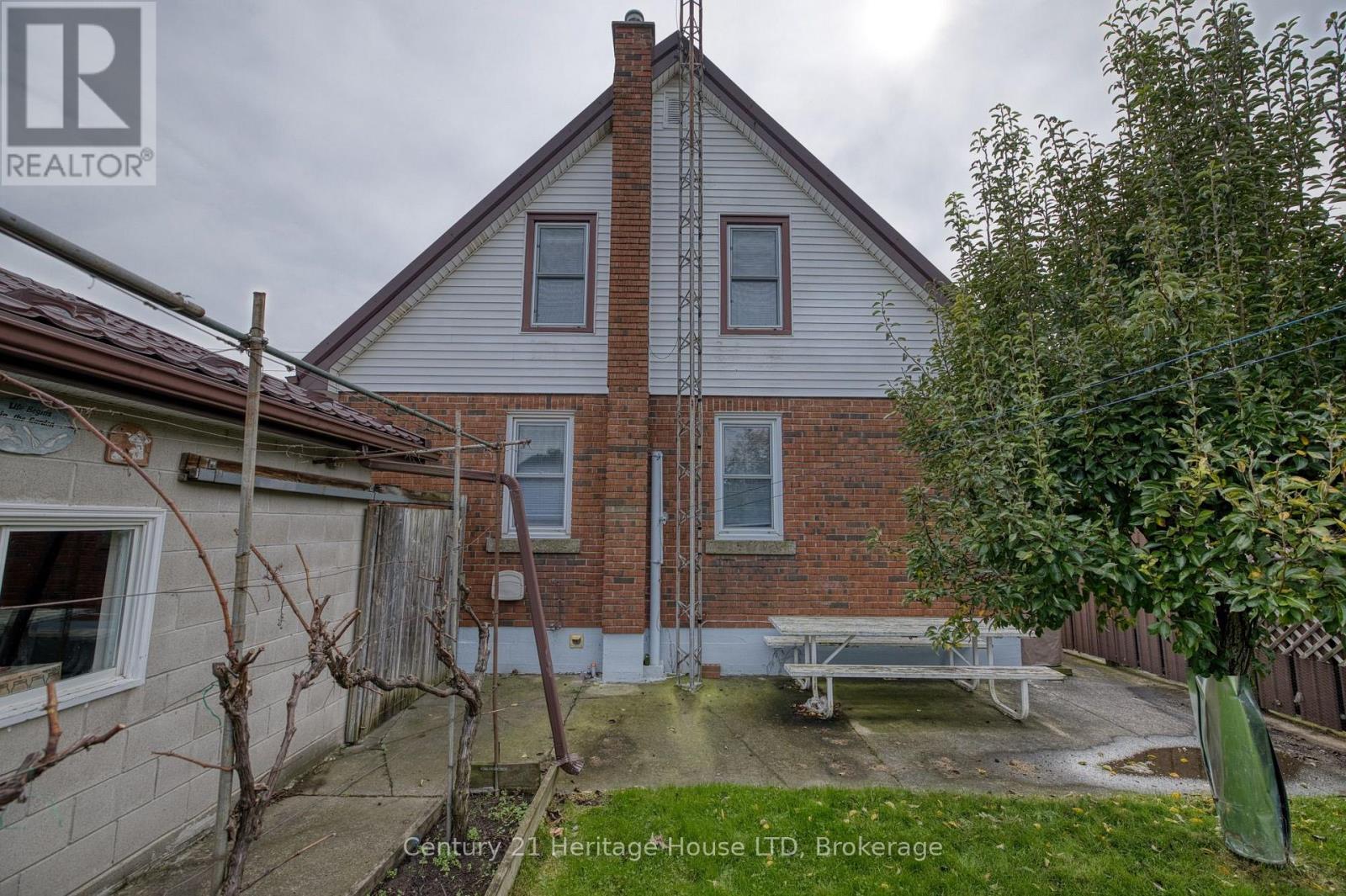 6791 Dunn Street, Niagara Falls, Ontario  L2G 2R3 - Photo 7 - X13858792