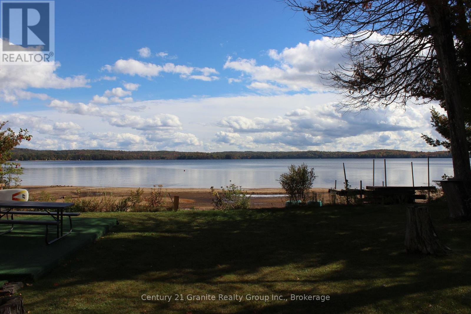 1051 Halls Lake Road, Algonquin Highlands, Ontario  K0M 1S0 - Photo 19 - X13858812