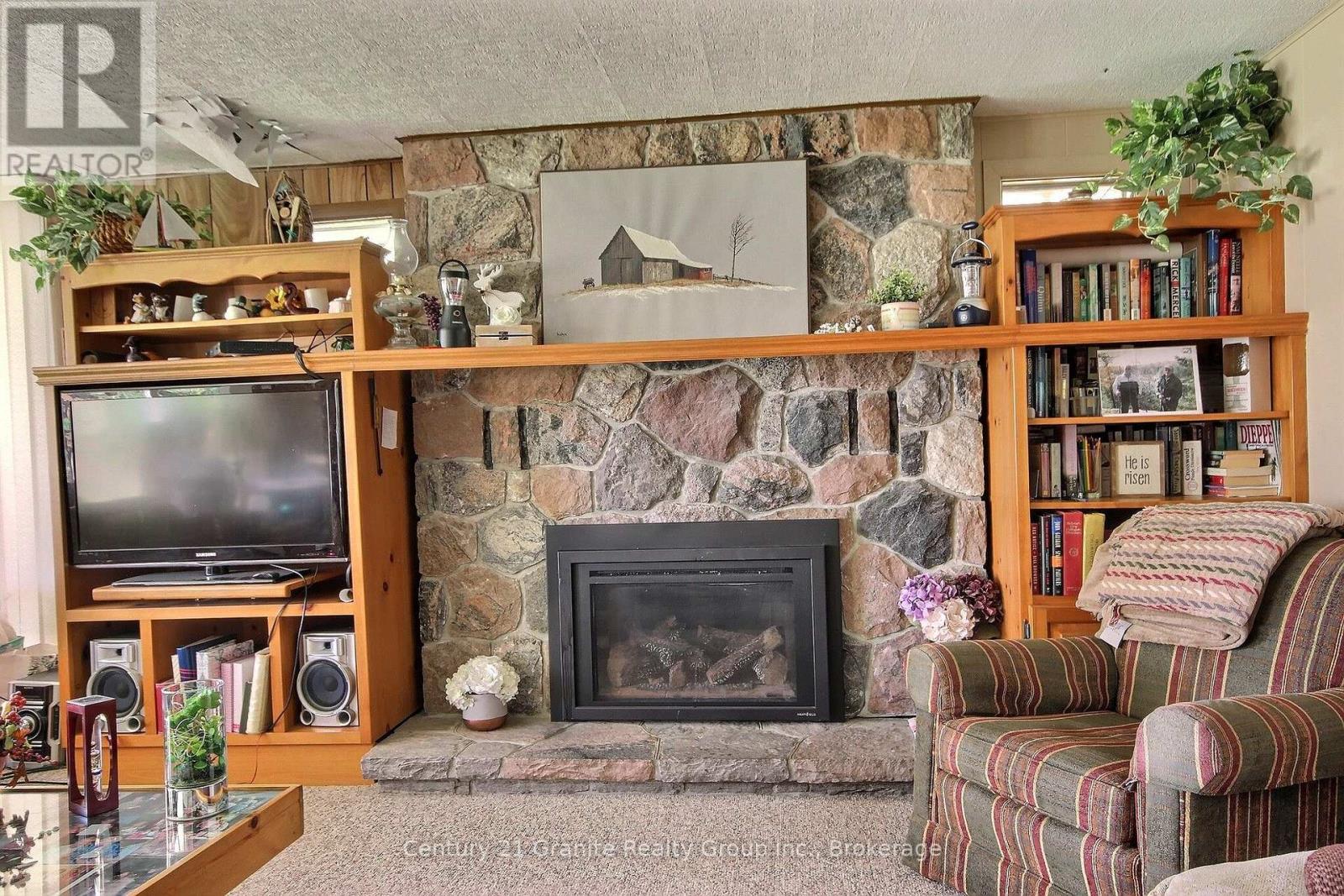 1051 Halls Lake Road, Algonquin Highlands, Ontario  K0M 1S0 - Photo 7 - X13858812