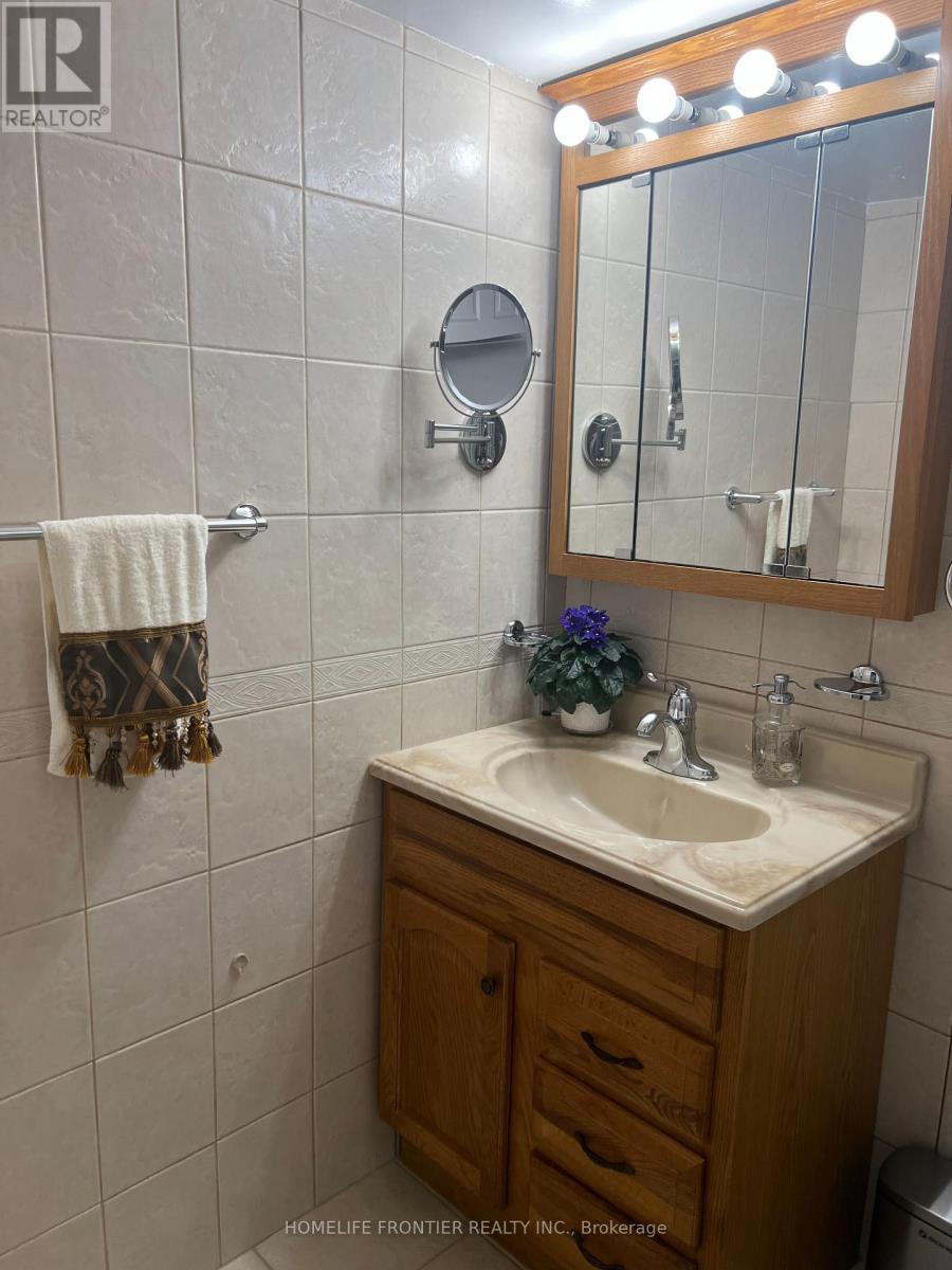 706 - 115 Antibes Drive, Toronto, Ontario  M2R 2Y9 - Photo 27 - C13858798