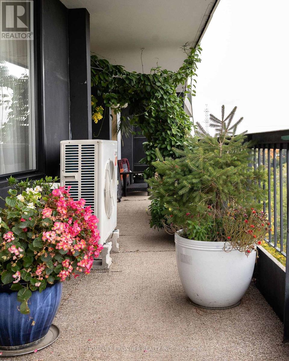 706 - 115 Antibes Drive, Toronto, Ontario  M2R 2Y9 - Photo 3 - C13858798