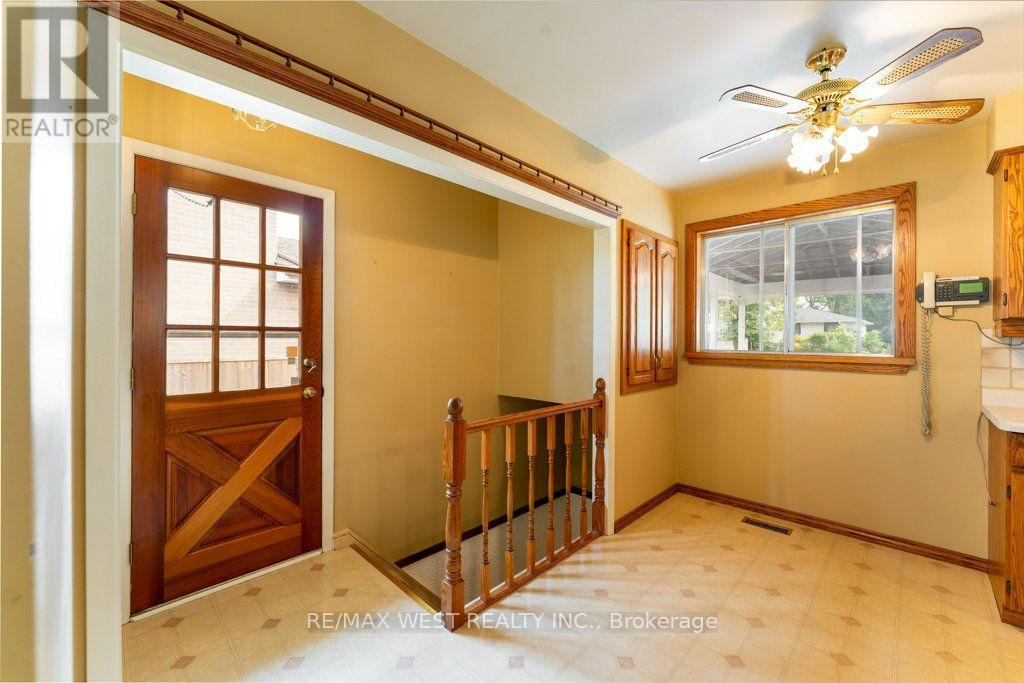 38 Albacore Crescent, Toronto, Ontario M1H 2L3 - Photo 7 - E13858784