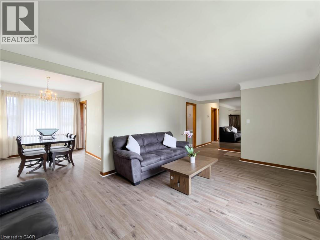 6558 O'neil Street, Niagara Falls, Ontario  L2J 1N1 - Photo 12 - 40867411