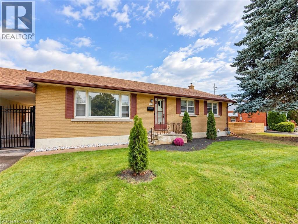 6558 O'neil Street, Niagara Falls, Ontario  L2J 1N1 - Photo 2 - 40867411