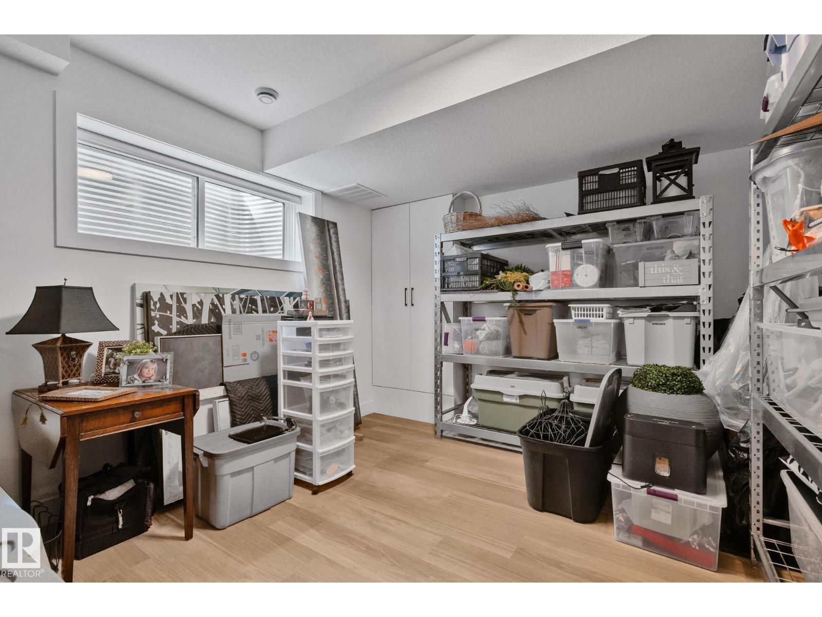 #7 20425 93 AV NW