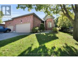 38 QUINELLA PLACE, London South, Ontario