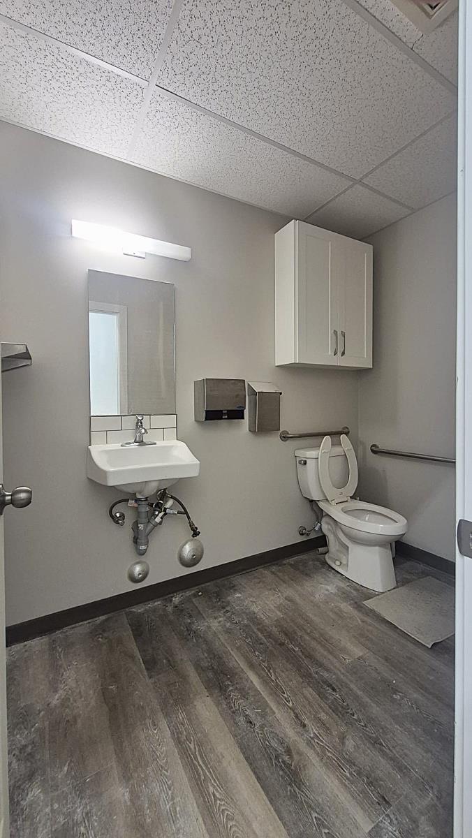 102, #102 5029 ST Lacombe