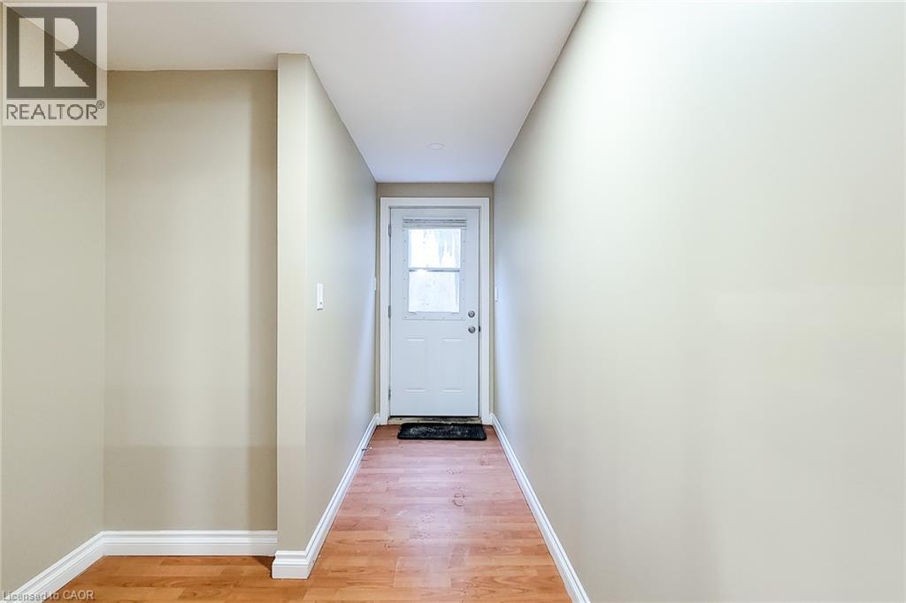 102 Bonaparte Way Unit# 2 Lower, Hamilton, Ontario  L9B 2C9 - Photo 27 - 40868728