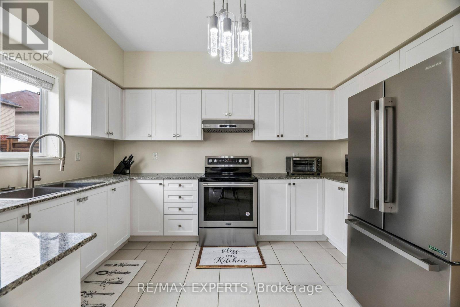 52 Bruce Cameron Drive, Clarington, Ontario  L1C 0T6 - Photo 19 - E13858868