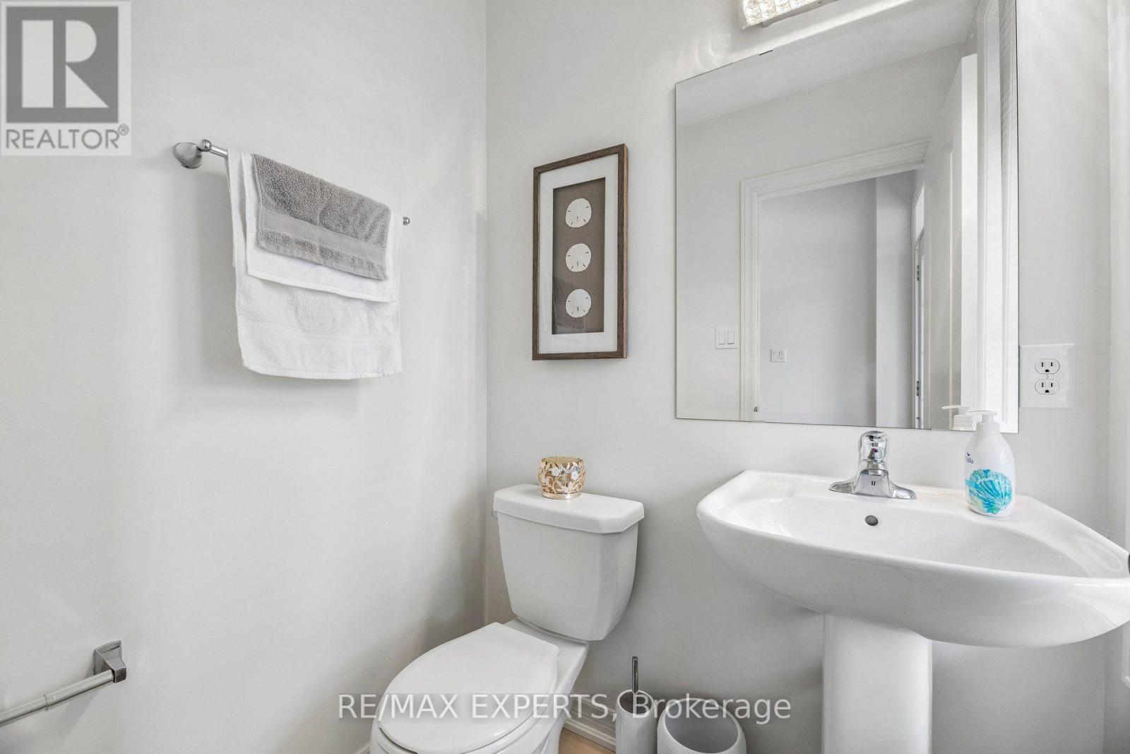 52 Bruce Cameron Drive, Clarington, Ontario  L1C 0T6 - Photo 8 - E13858868