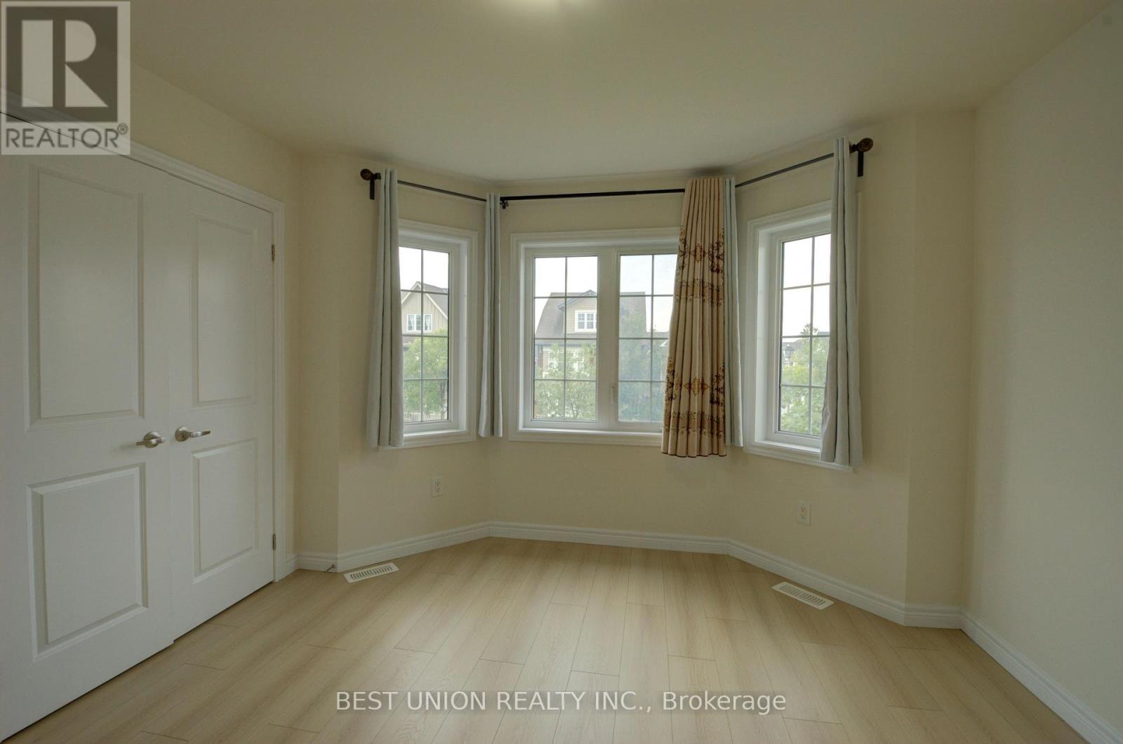 196 Donald Sim Avenue, Markham, Ontario  L6B 0Z1 - Photo 14 - N13858826