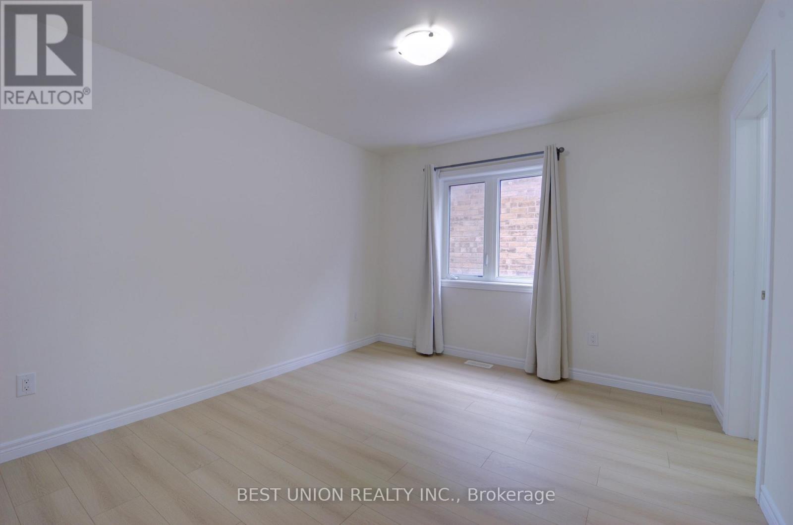 196 Donald Sim Avenue, Markham, Ontario  L6B 0Z1 - Photo 17 - N13858826