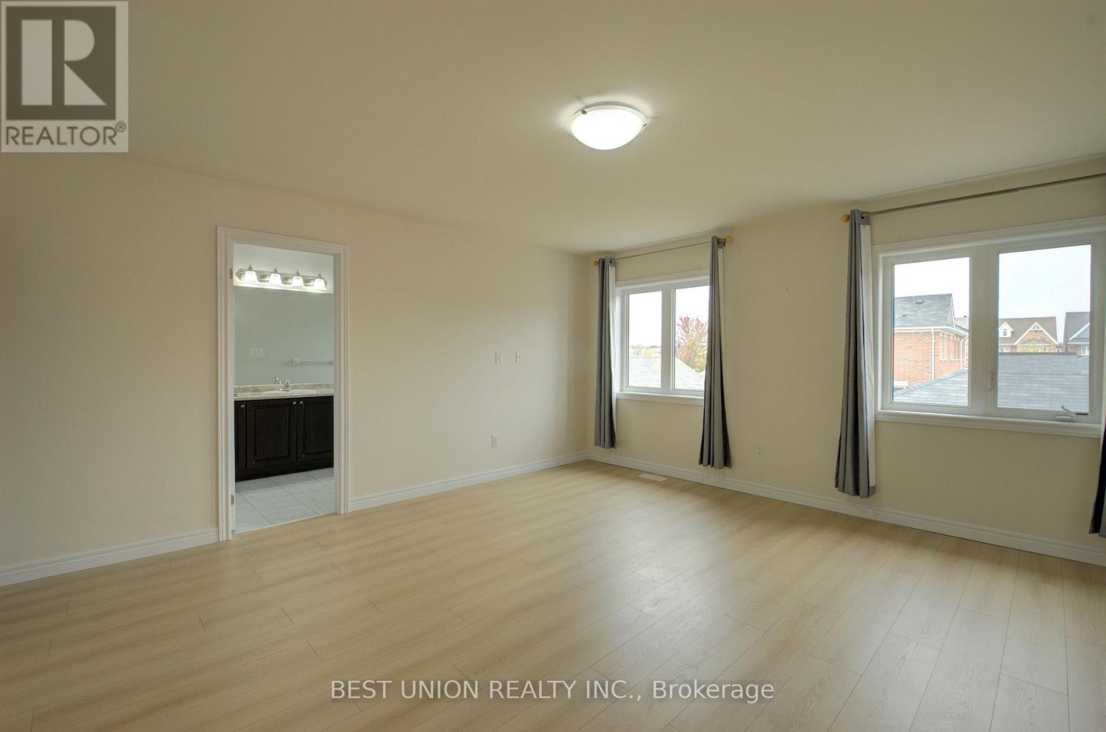 196 Donald Sim Avenue, Markham, Ontario  L6B 0Z1 - Photo 9 - N13858826