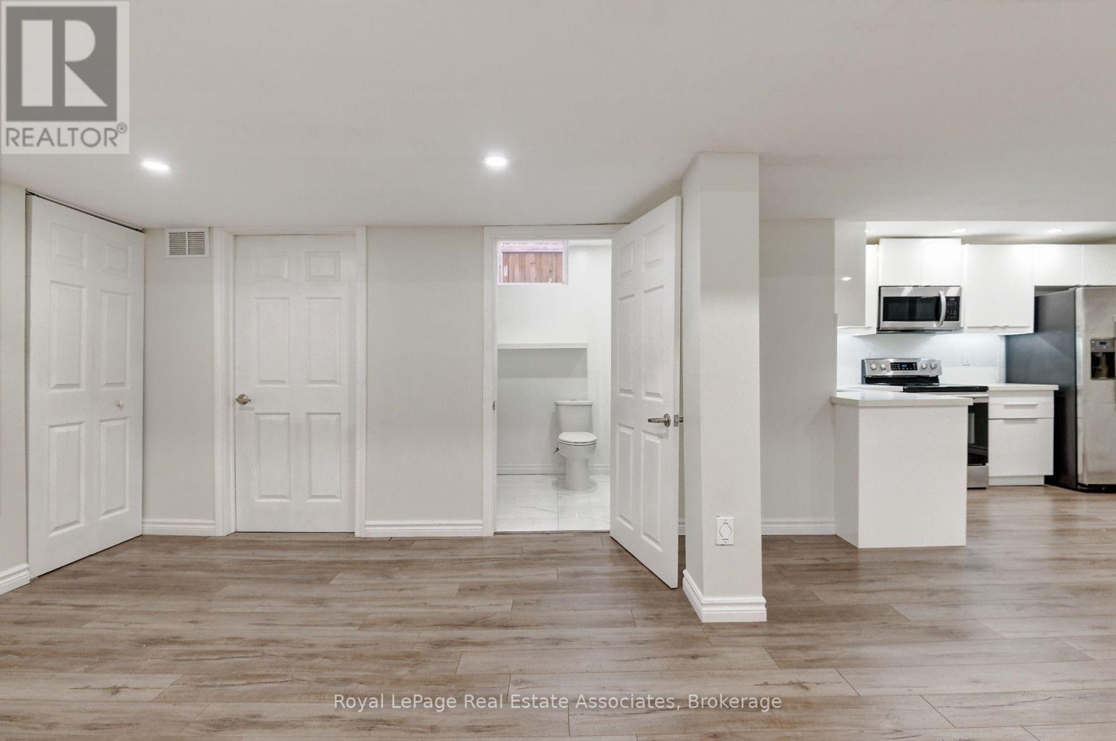 Lower - 41 Greenview Circle, Vaughan, Ontario  L6A 0B5 - Photo 18 - N13858898
