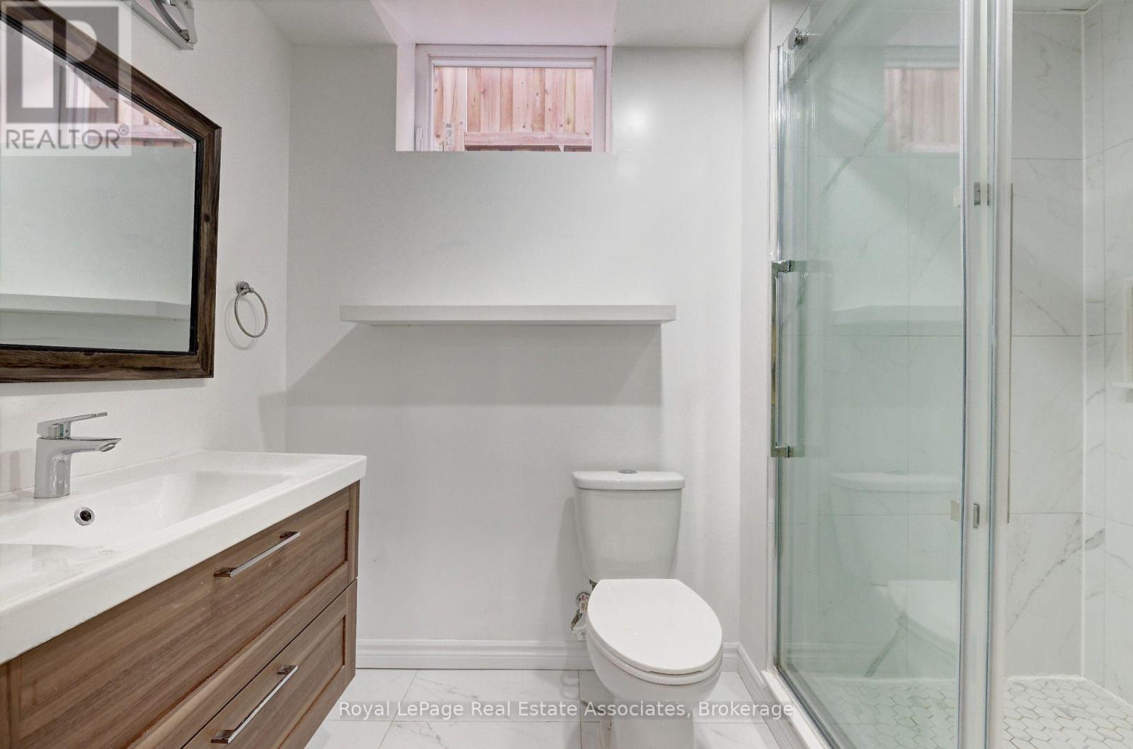 Lower - 41 Greenview Circle, Vaughan, Ontario  L6A 0B5 - Photo 19 - N13858898
