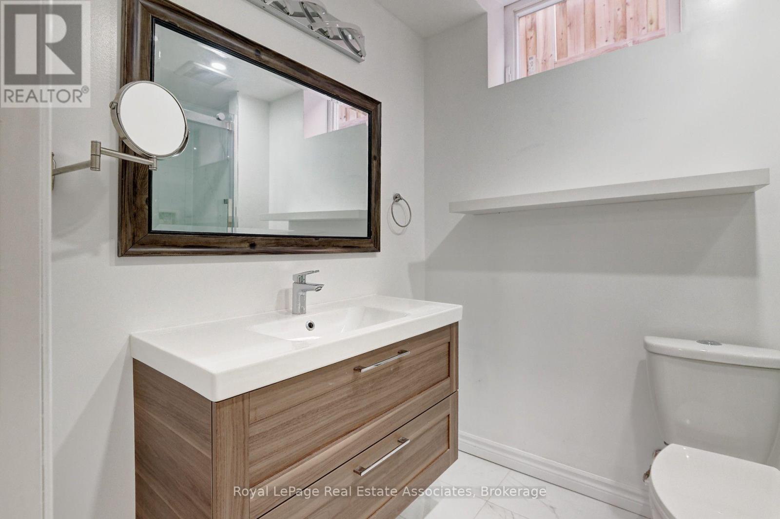 Lower - 41 Greenview Circle, Vaughan, Ontario  L6A 0B5 - Photo 20 - N13858898
